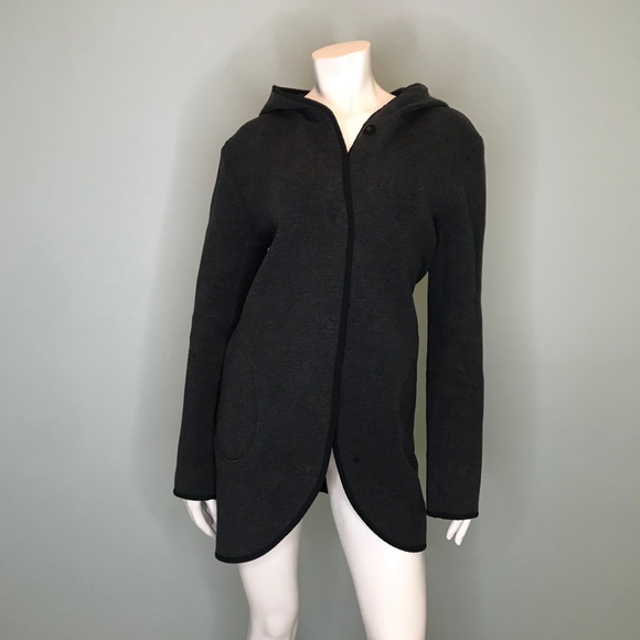 lululemon City Bound Wrap *Reversible* - Picture 7 of 13